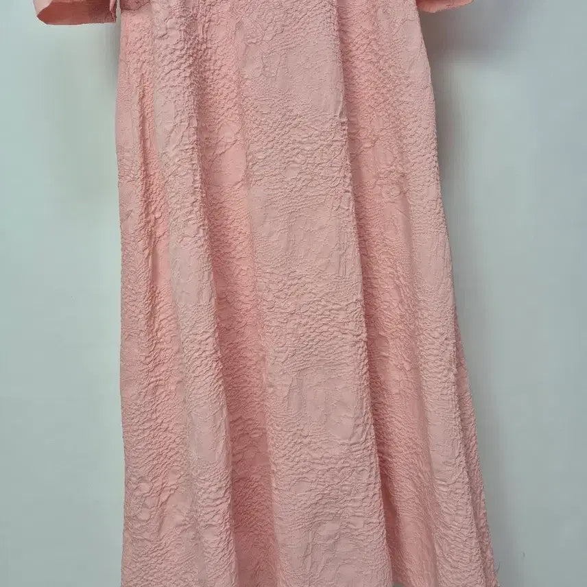 [SOLD OUT] 핑크색 카라넥 플라워버튼 롱 원피스