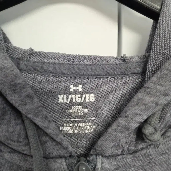 [SOLD OUT] 언더아머 집업