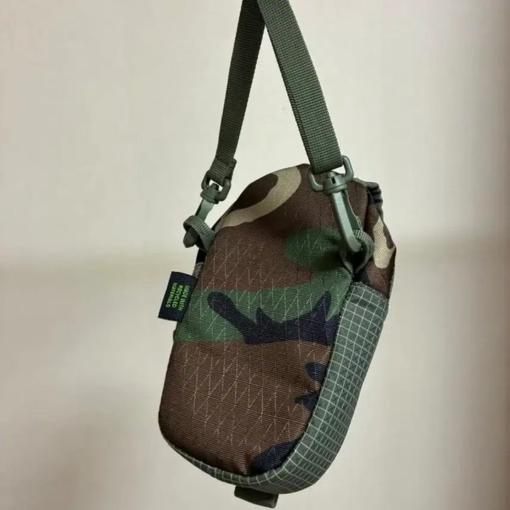 [BUNJANG] Palace Cordura Camo Crossbody Bag / [free]팔라스 코듀라 카모 미니 크로스백