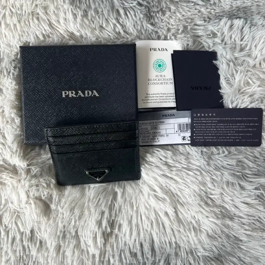 [SOLD OUT] 프라다 사파이노 카드지갑