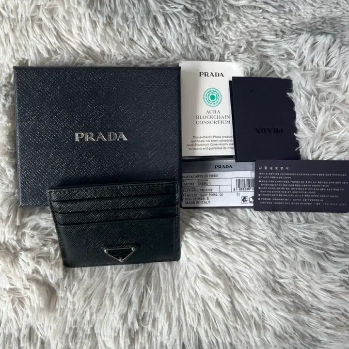 [SOLD OUT] 프라다 사파이노 카드지갑
