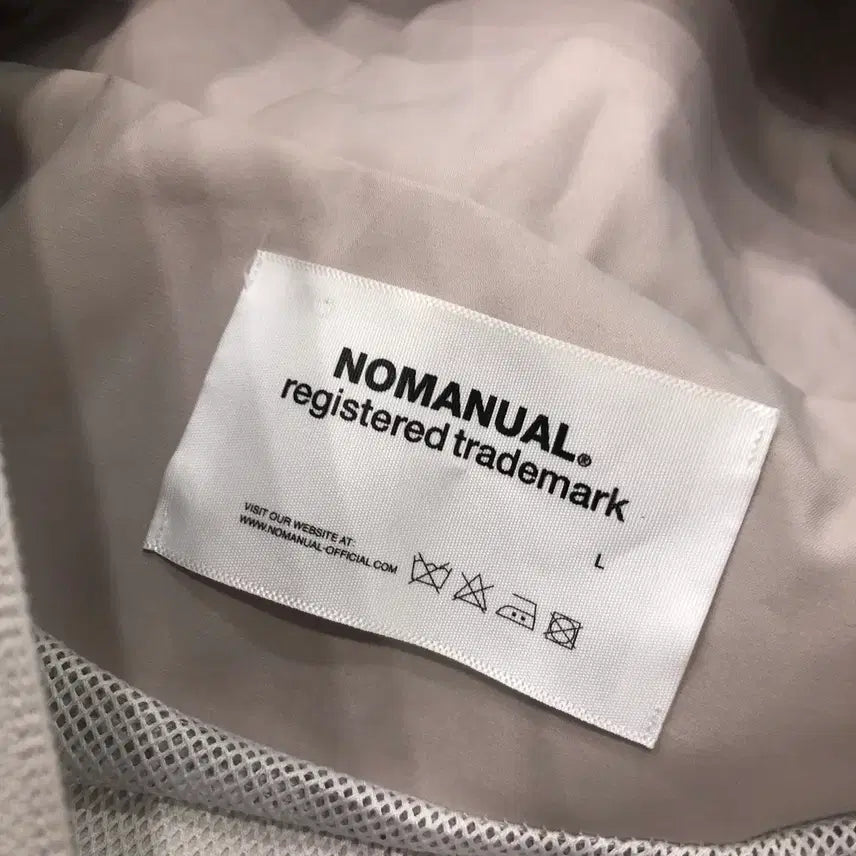 [SOLD OUT] L 노매뉴얼 투웨이 후드 바람막이 자켓