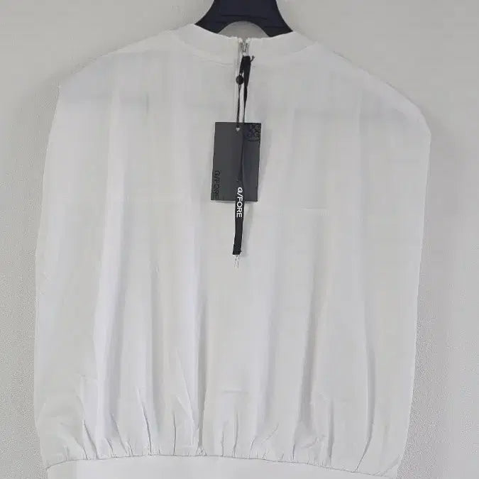 [SOLD OUT] (택상품) 지포어 / 화이트 저지 우븐 민소매 m(90)