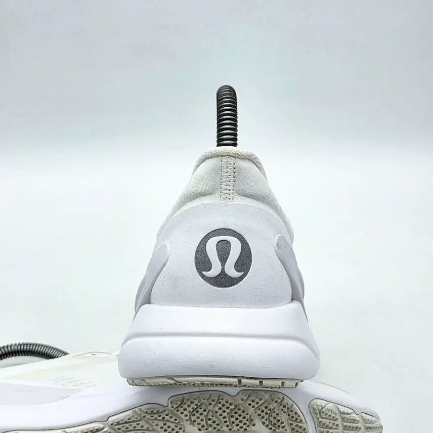 [SOLD OUT] 룰루레몬 우먼스 블리스필 런 화이트 (240)