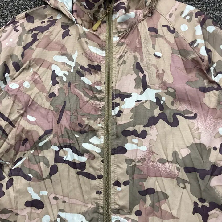 [SOLD OUT] Vintage usa 카모 경량 바람막이