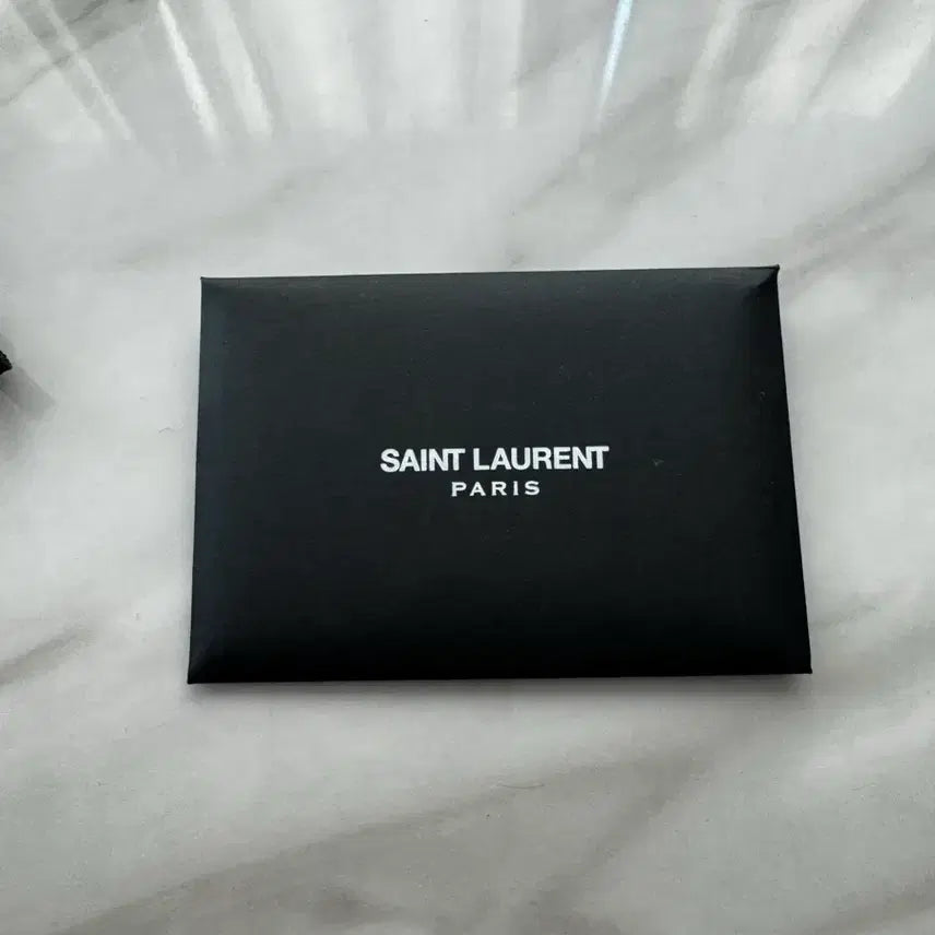 [BUNJANG] Saint Laurent Black Cardholder with Gold Logo / 생로랑 블랙 카드지갑 금장로고