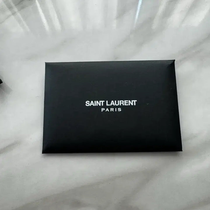 [BUNJANG] Saint Laurent Black Cardholder with Gold Logo / 생로랑 블랙 카드지갑 금장로고