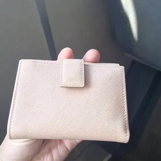 [BUNJANG] Ferragamo Baby Pink Wallet / 페라가모 베이비핑크 반지갑