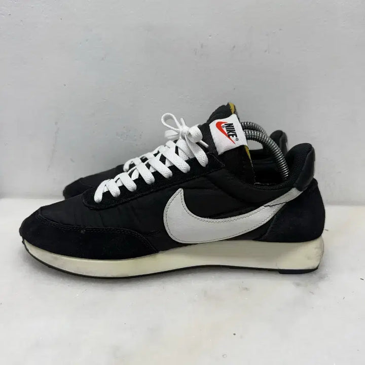 [BUNJANG] Nike Tailwind 79 Sneakers / (265)나이키 운동화 테일윈드79