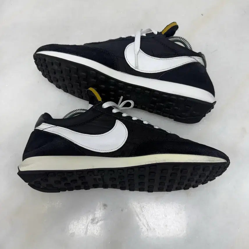 [BUNJANG] Nike Tailwind 79 Sneakers / (265)나이키 운동화 테일윈드79