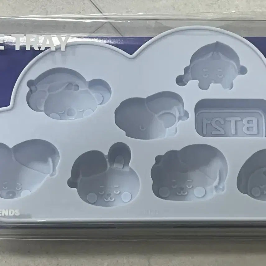 [BUNJANG] BT21 Chimmy, Cooky, Shooky Ice Tray Mold / BT21 일본 비티 방탄 아이스 트레이 몰드 (새상품) 치미 쿠키 슈키