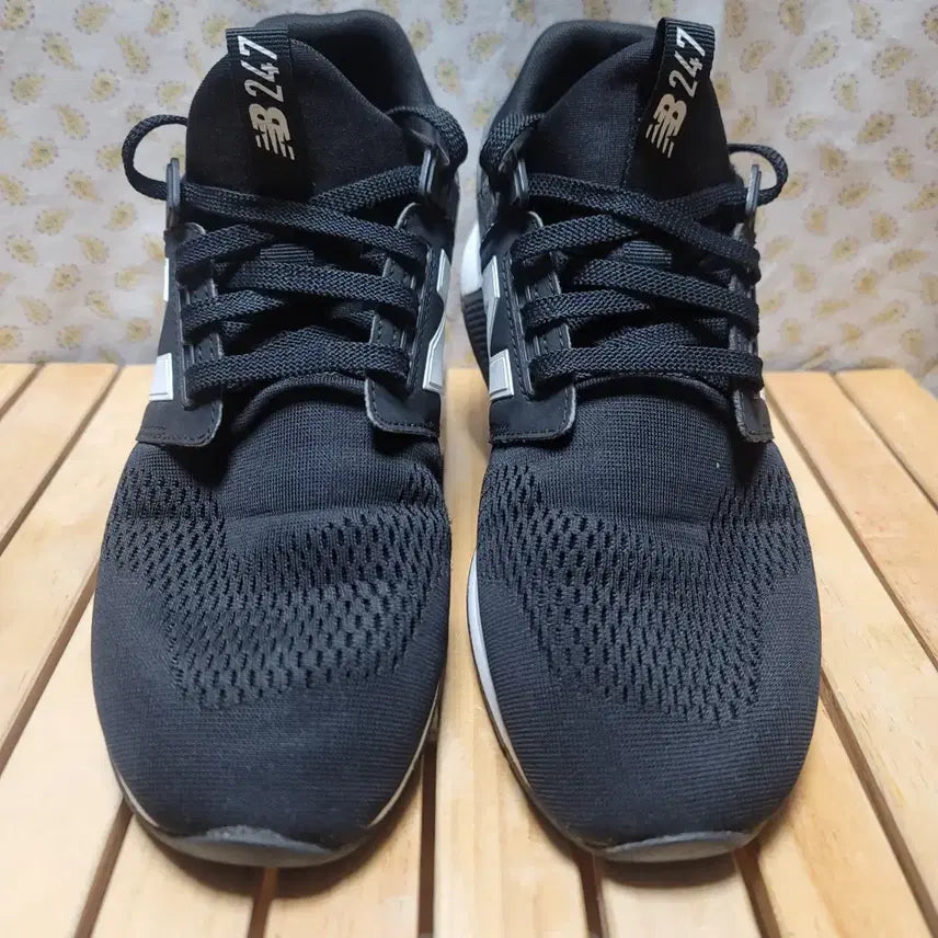 [BUNJANG] New Balance 247 Manticore Black White Sneakers / 뉴발란스 247 운동화 270