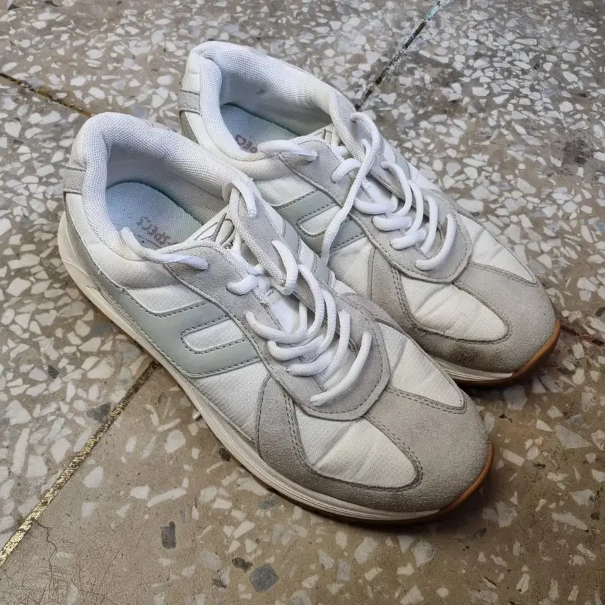 [BUNJANG] Prospecs Sneakers (Size 270) / [270 size] 프로스펙스 운동화