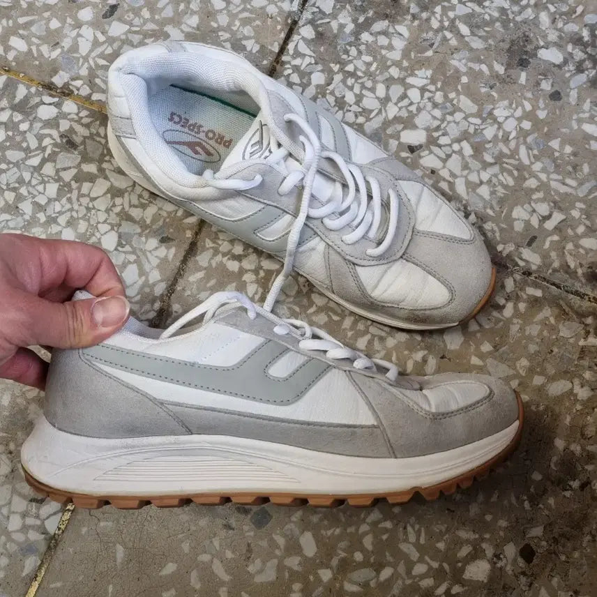 [BUNJANG] Prospecs Sneakers (Size 270) / [270 size] 프로스펙스 운동화