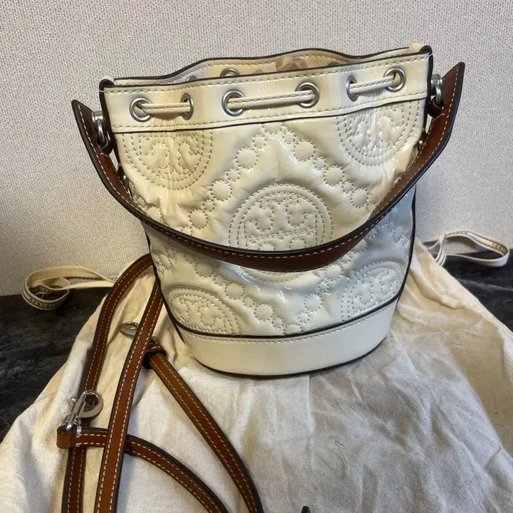 [BUNJANG] Tory Burch Bucket Bag / 토리버치 버킷백 가방