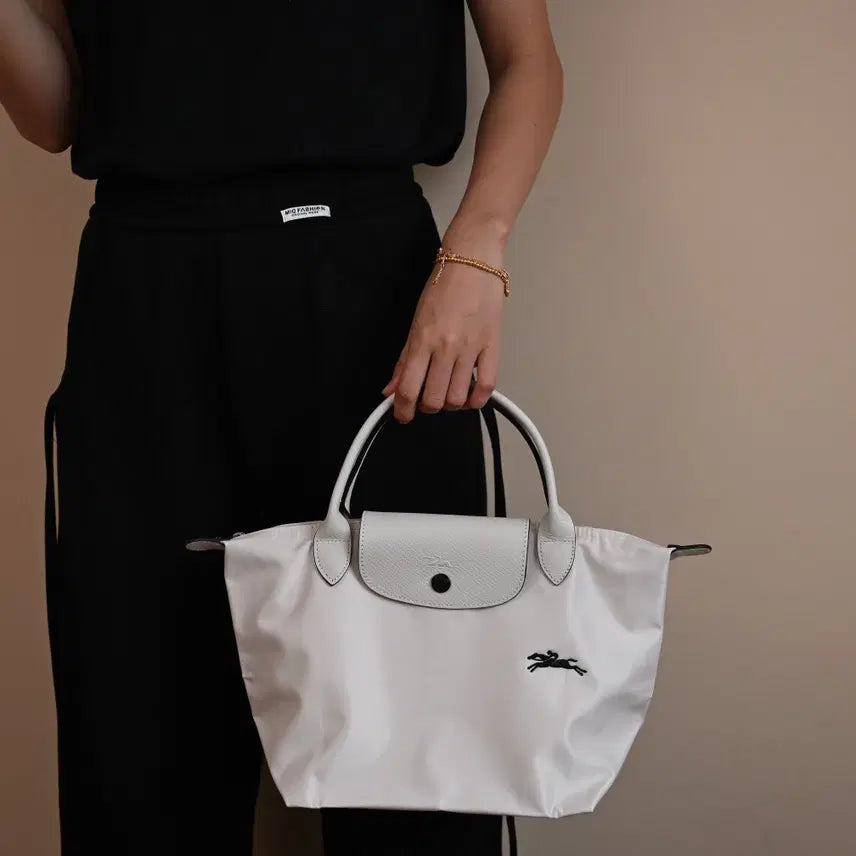 [BUNJANG] Longchamp Nylon and Leather Clutch Bag - White - Small / 롱샴 클러치백  화이트  나일론 소가죽 스몰 사이즈 여성