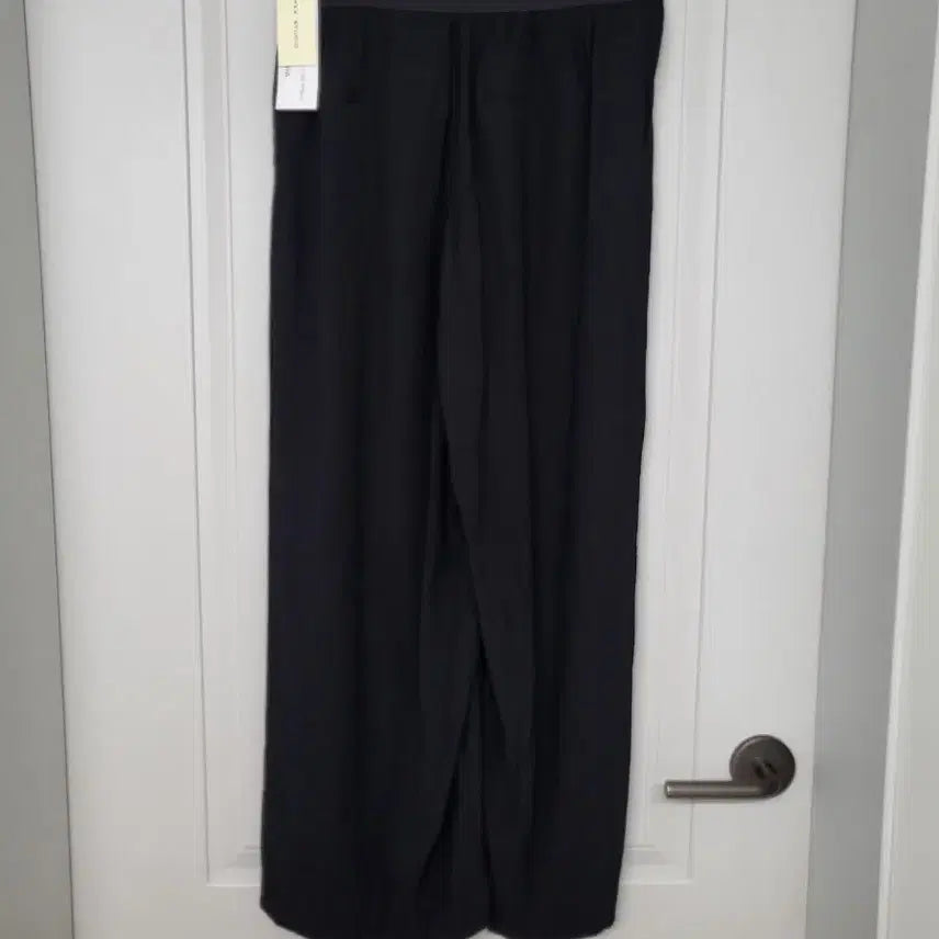 [BUNJANG] Max Studio Black Wide Crop Pants / 맥스스튜디오 검정색 와이드 크롭 팬츠