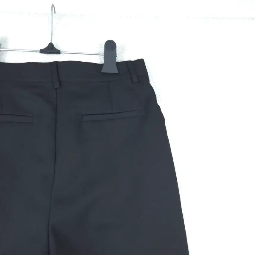 [BUNJANG] ENVYLOOK 여성 하이웨스트 핀턱 와이드 팬츠(M) / ENVYLOOK 여성 하이웨스트 핀턱 와이드 팬츠(M)