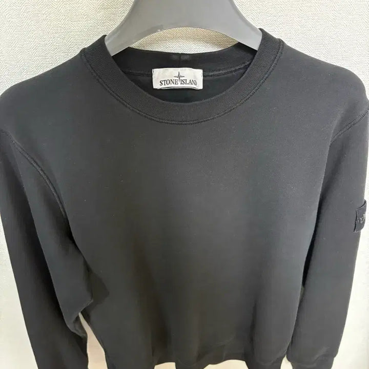 [SOLD OUT] 스톤아일랜드 맨투맨 블랙XL