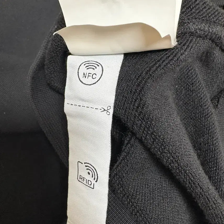 [SOLD OUT] 스톤아일랜드 맨투맨 블랙XL
