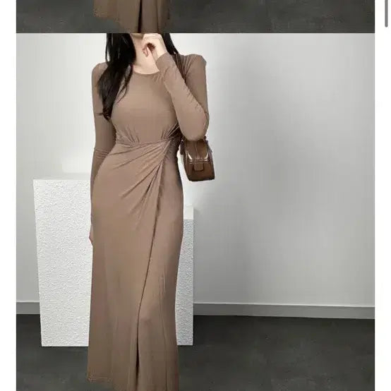 [BUNJANG] Wrap Long Dress / 뱃살 복부커버원피스 글래머 랩 원피스 u넥 유넥 꼬임 롱 원피스 꾸안꾸