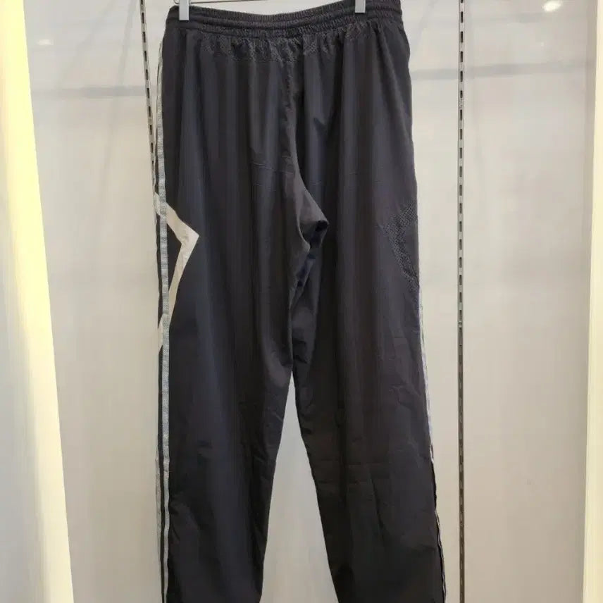 [BUNJANG] Adidas Three-Stripe Training Pants Black / 아디다스 삼선 트레이닝 바지 블랙100