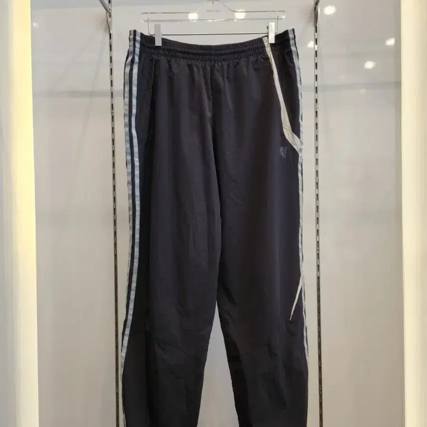 [BUNJANG] Adidas Three-Stripe Training Pants Black / 아디다스 삼선 트레이닝 바지 블랙100