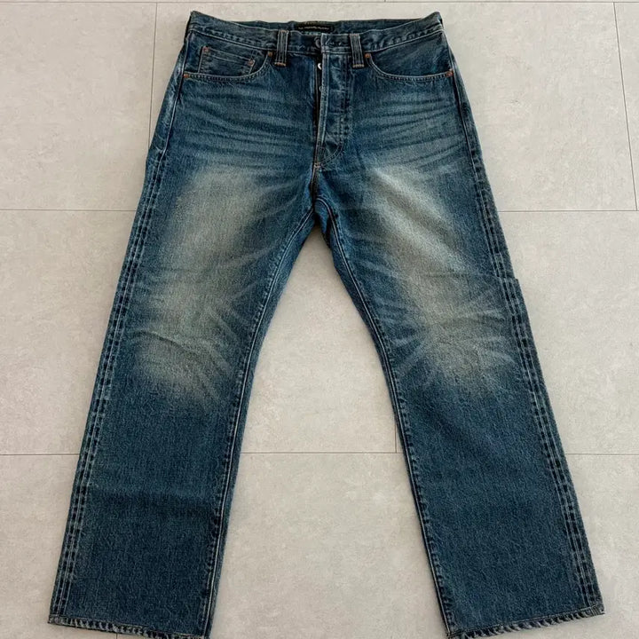 [SOLD OUT] (32) 뤠쓰 001 데님