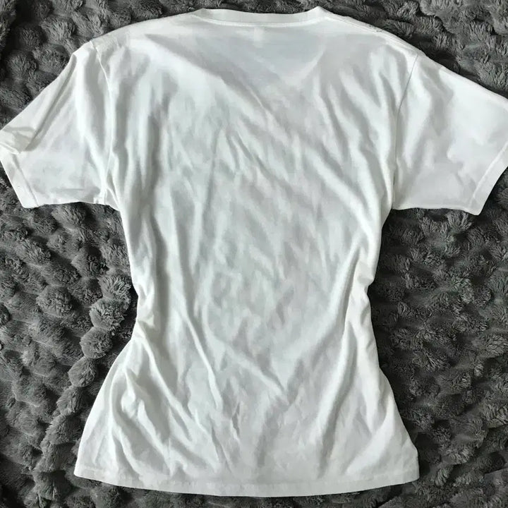 [SOLD OUT] 일본빈티지 펑크 갸루 브이넥 슬림핏 반팔티