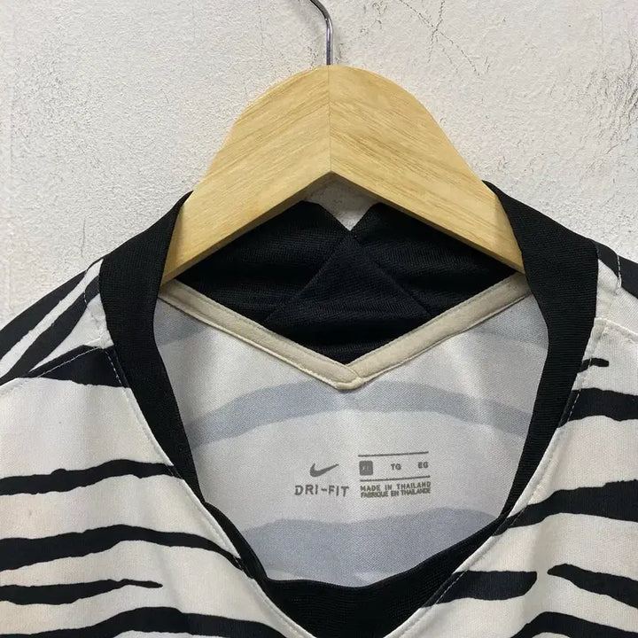 [BUNJANG] Nike Korea National Team Zebra Away Jersey XL / 나이키 국대 지브라 스타디움 어웨이 반팔티 XL