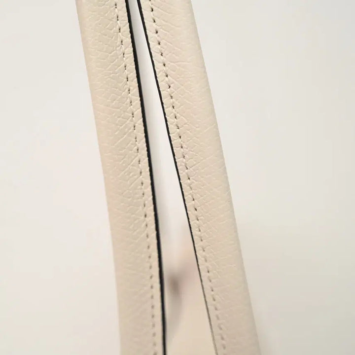 [BUNJANG] 롱샴 클러치백  토트백 화이트  나일론 소가죽 라지 사이즈 여성 / 롱샴 클러치백  토트백 화이트  나일론 소가죽 라지 사이즈 여성