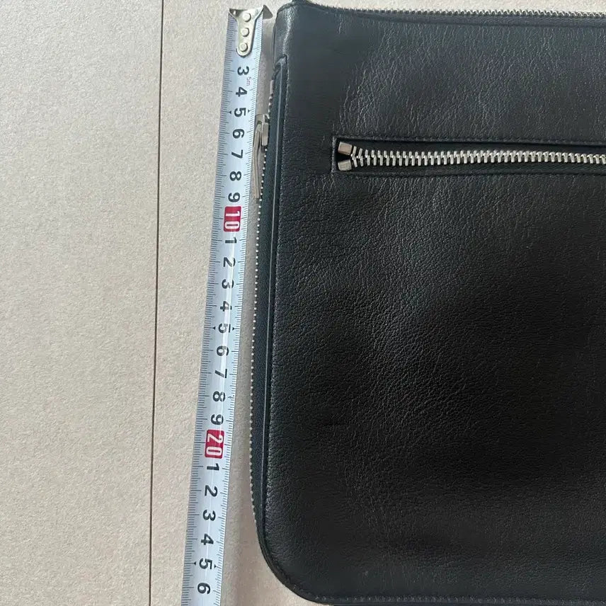 [SOLD OUT] 생로랑 남성 클러치 판매합니다