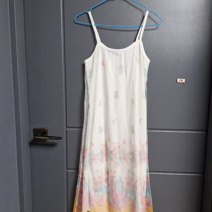 [BUNJANG] Floral Print Layered Slip Dress / 플라워 프린트 레이어드 슬립. 4455.     84