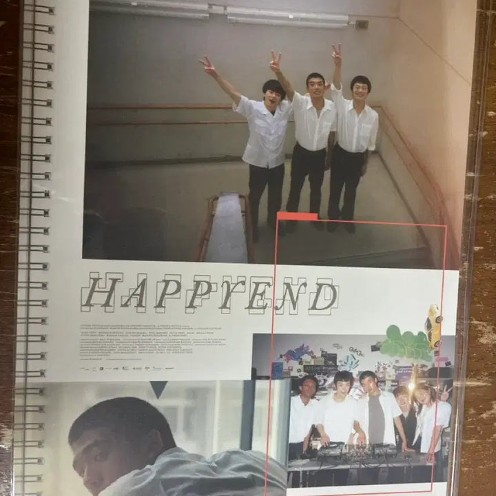 [BUNJANG] Happy End Movie Poster Bundle Set / 해피엔드 지진포스터+프렌즈포스터 (A3) 2종일괄