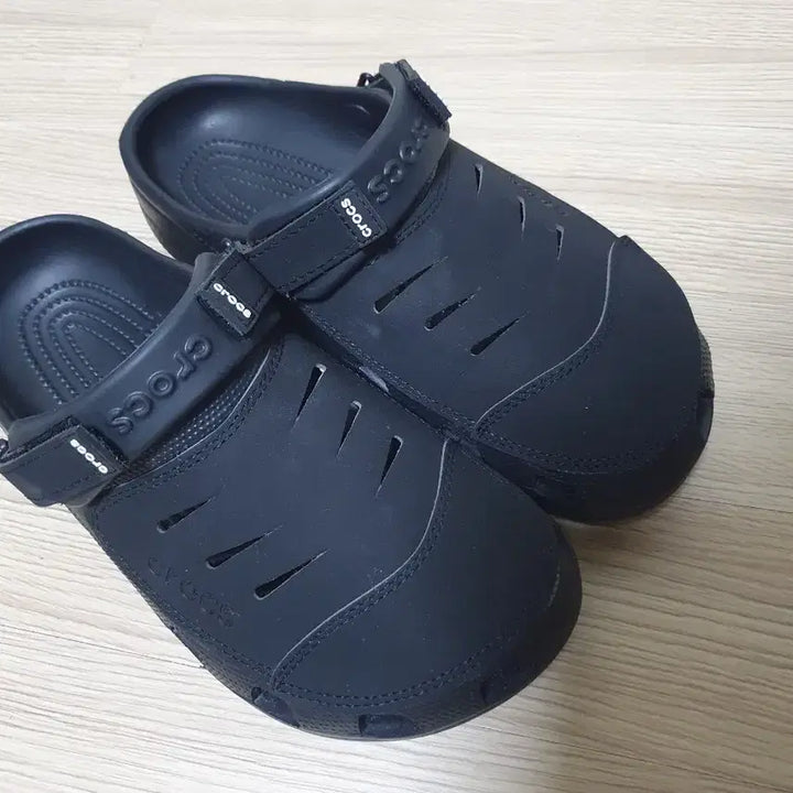 [SOLD OUT] 크록스 유콘 슬리퍼 265