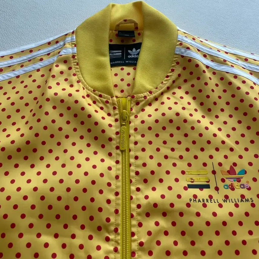 [SOLD OUT] 아디다스x퍼렐윌리암스 콜라보레이션 폴카 도트점퍼