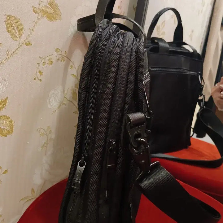 [BUNJANG] TUMI ALPHA 투미 알파 미디움 트래블 토트백 / TUMI ALPHA 투미 알파 미디움 트래블 토트백