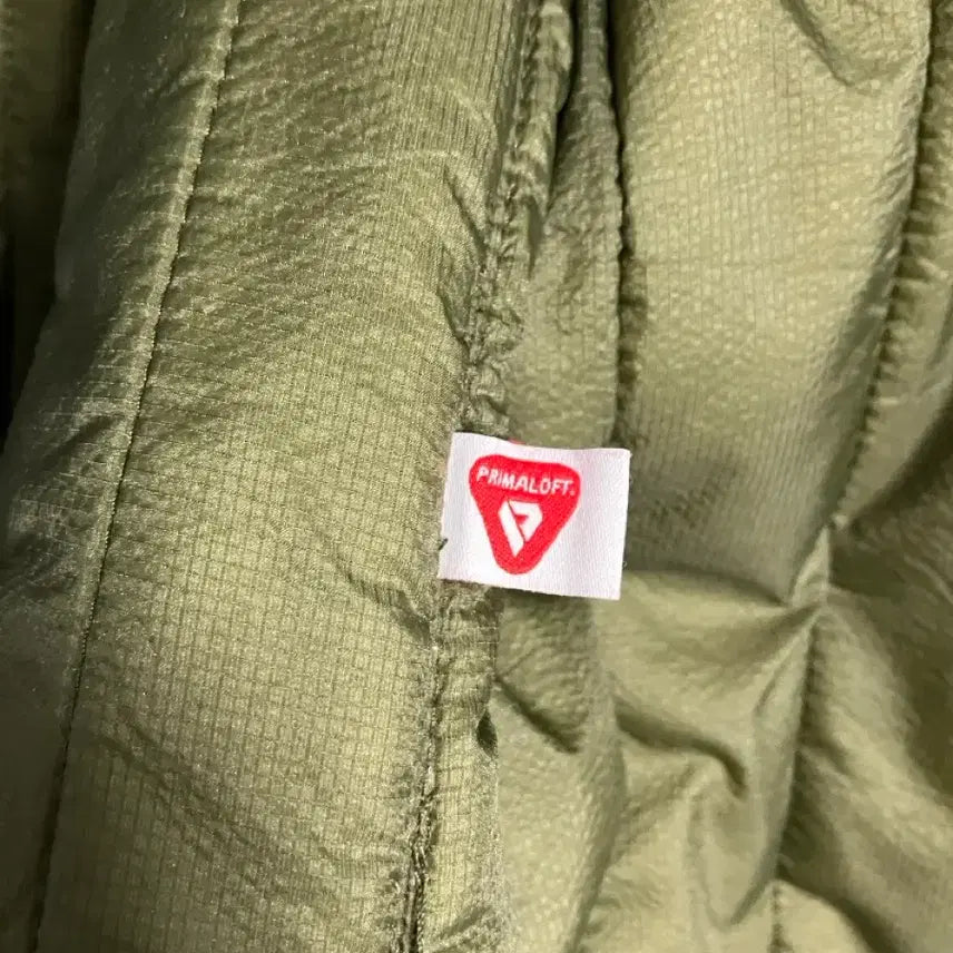 [SOLD OUT] 엔지니어드 가먼츠 프리마로프트 펠드베스트 S