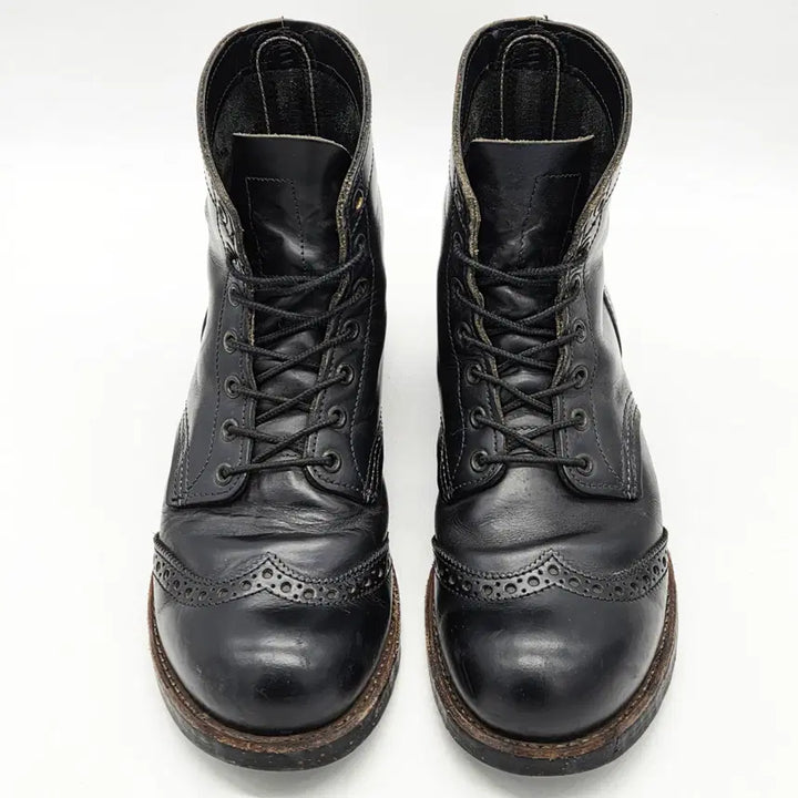[BUNJANG] Red Wing 8126 Iron Ranger Black Brogue Shoes (275) / 레드윙 8126 아이언레인저 블랙 브로그 (275)