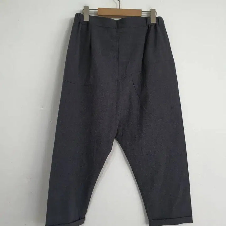 [SOLD OUT] cmcube 여성 미사용 그레이 배기핏 8부 바지 29-30