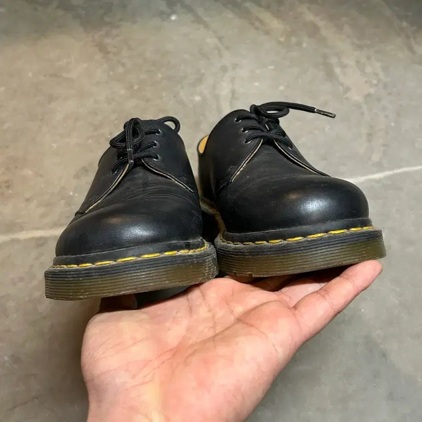 [BUNJANG] Dr. Martens 1461 Napa Black 3-Hole Shoes / 닥터마틴 1461 3홀 나파 블랙 (UK6 / 250