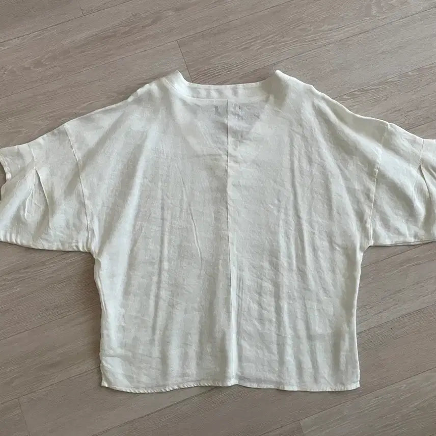 [SOLD OUT] 린넨블라우스