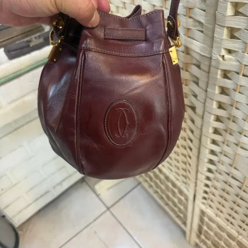 [SOLD OUT] 정품 까르띠에 버킷백 팝니다