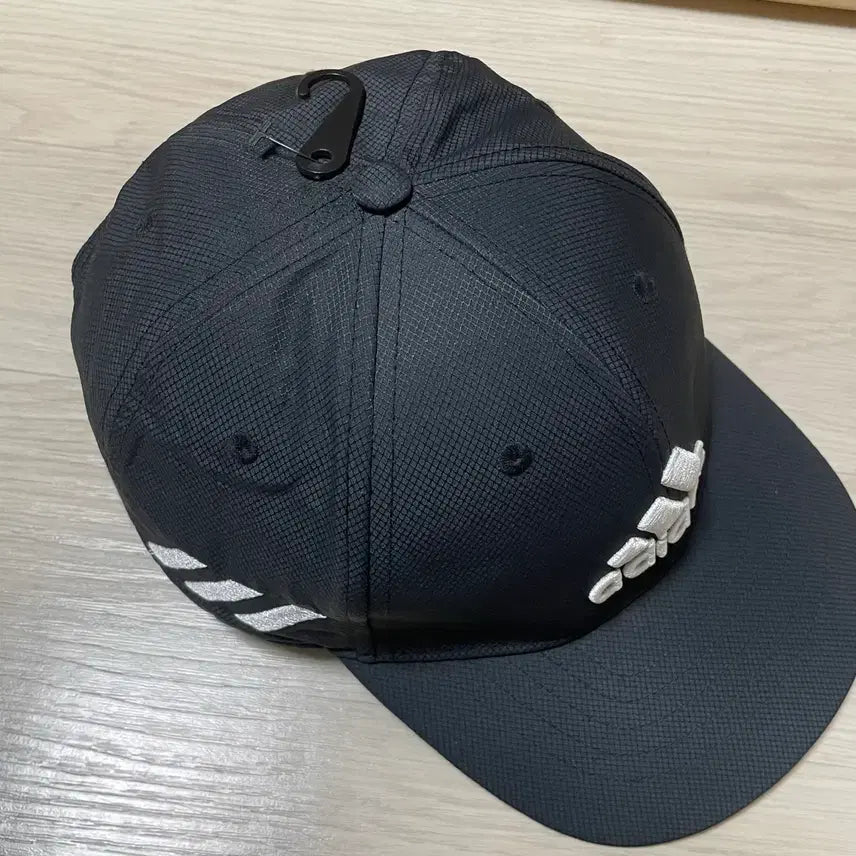 [BUNJANG] (새제품) 아디다스 골프웨어 볼캡 모자 블랙 / (새제품) 아디다스 골프웨어 볼캡 모자 블랙