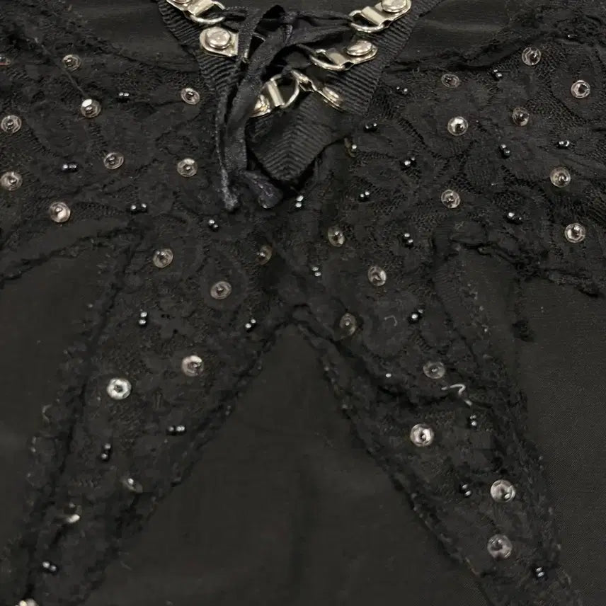 [BUNJANG] Japanese Gothic Punk Ribbon Patch Sequin Layered V-neck Short Sleeve Top / 일본 고딕 펑크 리본 패치 스팽글 레이어드 브이넥 반팔