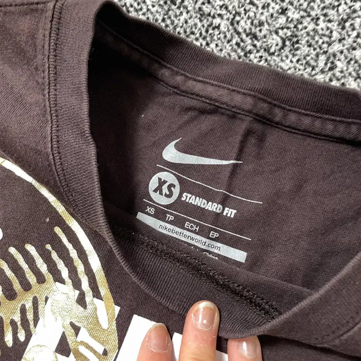 [BUNJANG] Nike Kobe Bryant Broken Not Beaten T-shirt / 빈티지9. 나이키 코비 브라이언트 브로큰 낫 비튼 반팔 티셔츠 펑크