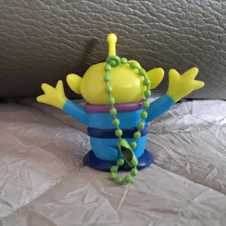 [BUNJANG] Toy Story Alien Figure Keychain / 토이스토리 외계인 알린 피규어 키링