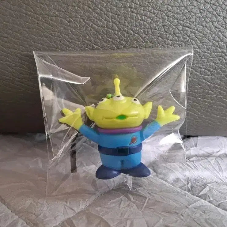 [BUNJANG] Toy Story Alien Figure Keychain / 토이스토리 외계인 알린 피규어 키링