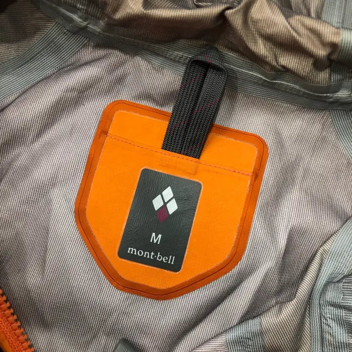 [SOLD OUT] M 몽벨 오렌지 나일론 바람막이 마운틴 자켓