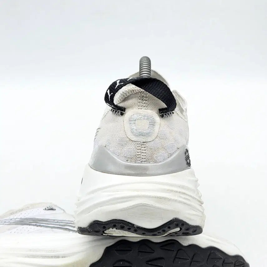 [BUNJANG] Puma ForeverRun Nitro White Black Running Shoes (270) / 푸마 포에버런 나이트로 화이트 블랙 (270)